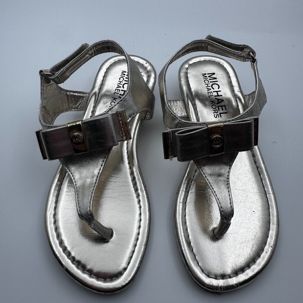 Michael Kors Girls' Gold Bow Thong Sandals